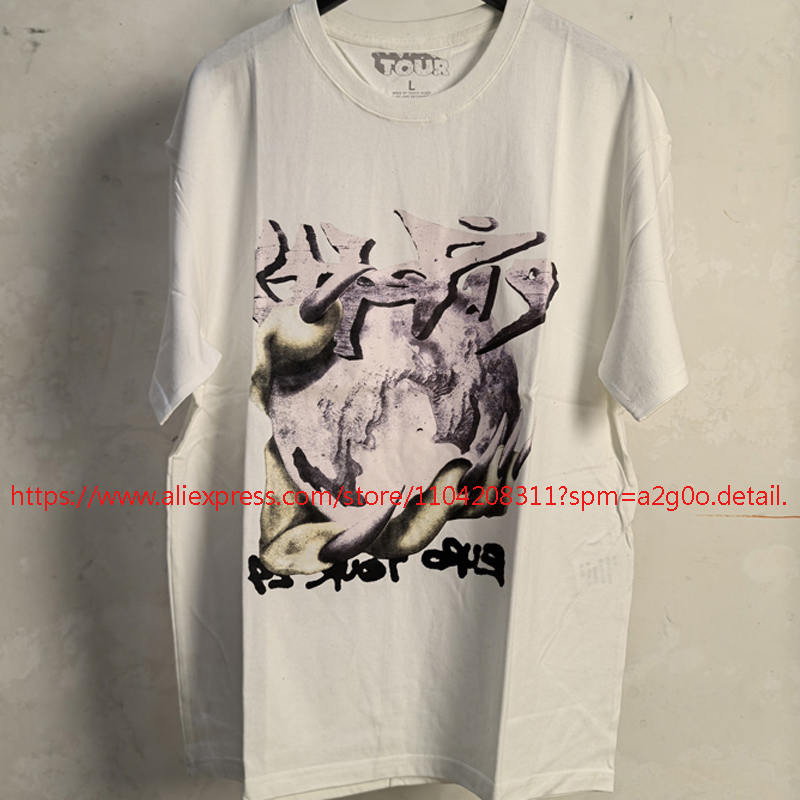 Letnia koszulka streetwearowa  – Cactus Jack Tee recenzja i cena